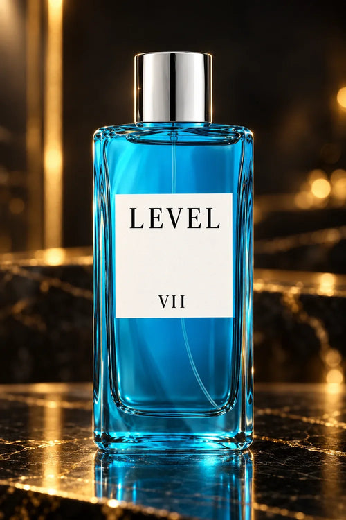 Level VII Men, frasco sin logotipo sobre mármol negro con luz dorada